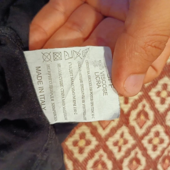 Gian Franco Ferre Longsleeve Tees - Picture 4 of 4